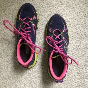 New Balance Running, Cross Training, Light Hiking Shoes size 10.5 Women’s